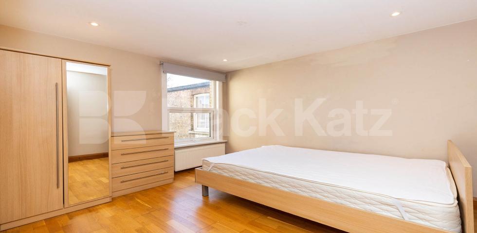 			3 Bedroom, 1 bath, 1 reception Maisonette			 Leasowes Road, Leyton 